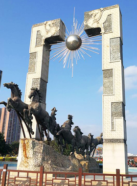 大型景观广场标志性建筑雕塑石拱门龙马精神群雕动物不锈钢摆件