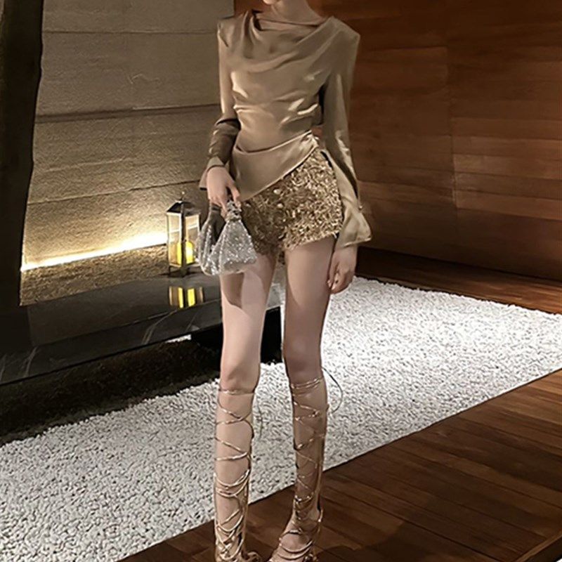 大码名媛气质轻奢缎面荡领长袖上衣女早秋高级感贵气金色短裤套装,女装/女士精品,大码套装,淘宝优惠券,粉丝福利购,淘宝优惠卷