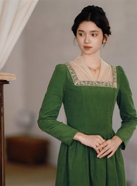拾光裁缝  波琳女孩 方领复古宫廷精致优雅气质灯芯绒绿色连衣裙