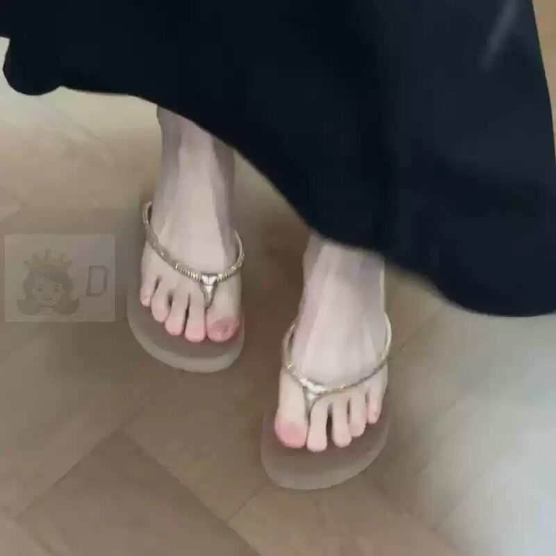 时尚水钻人字拖女夏季厚底坡跟