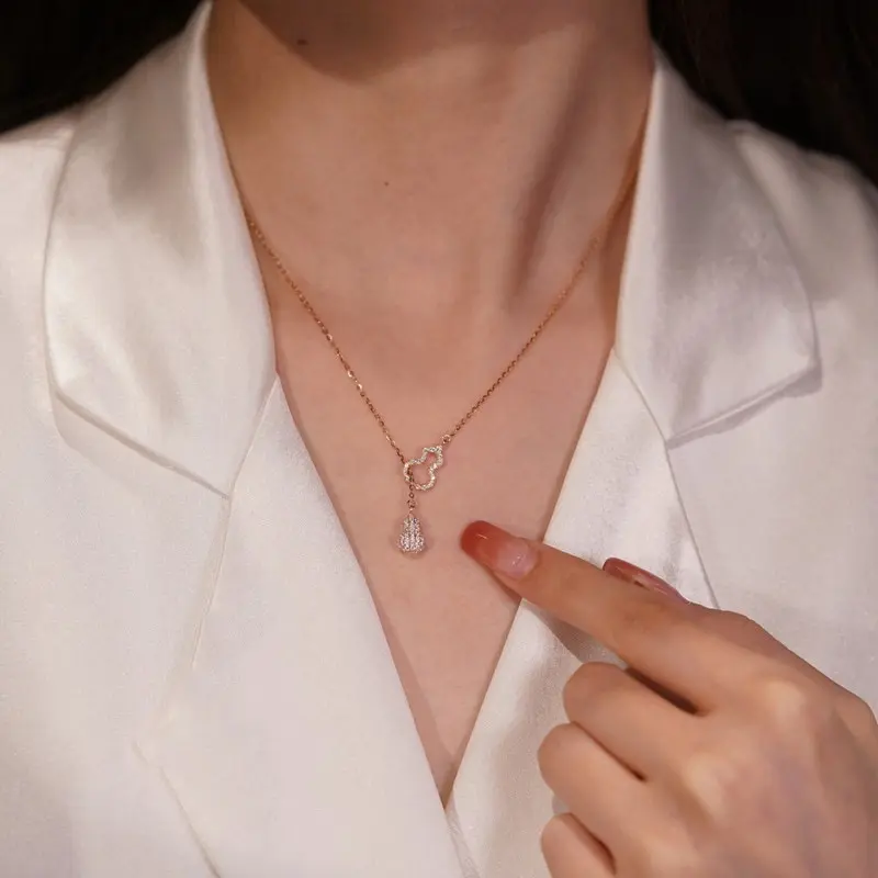 钛钢项链玫瑰金双葫芦女款锁骨链