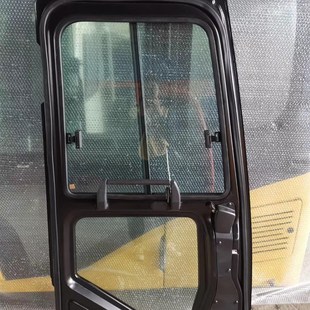 挖掘机龙工60驾驶室门LG6065 6085驾驶室边门总成带锁成品 6075