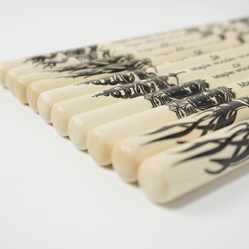 架子鼓鼓棒5A军鼓鼓槌实木鼓锤儿童练习木质打鼓棍爵士鼓成人枫木