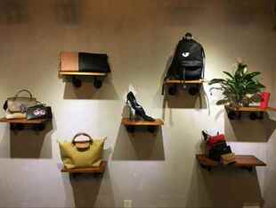 鞋店鞋架展示架店铺层板包包童鞋服装店货架鞋柜鞋陈列欧式复古创