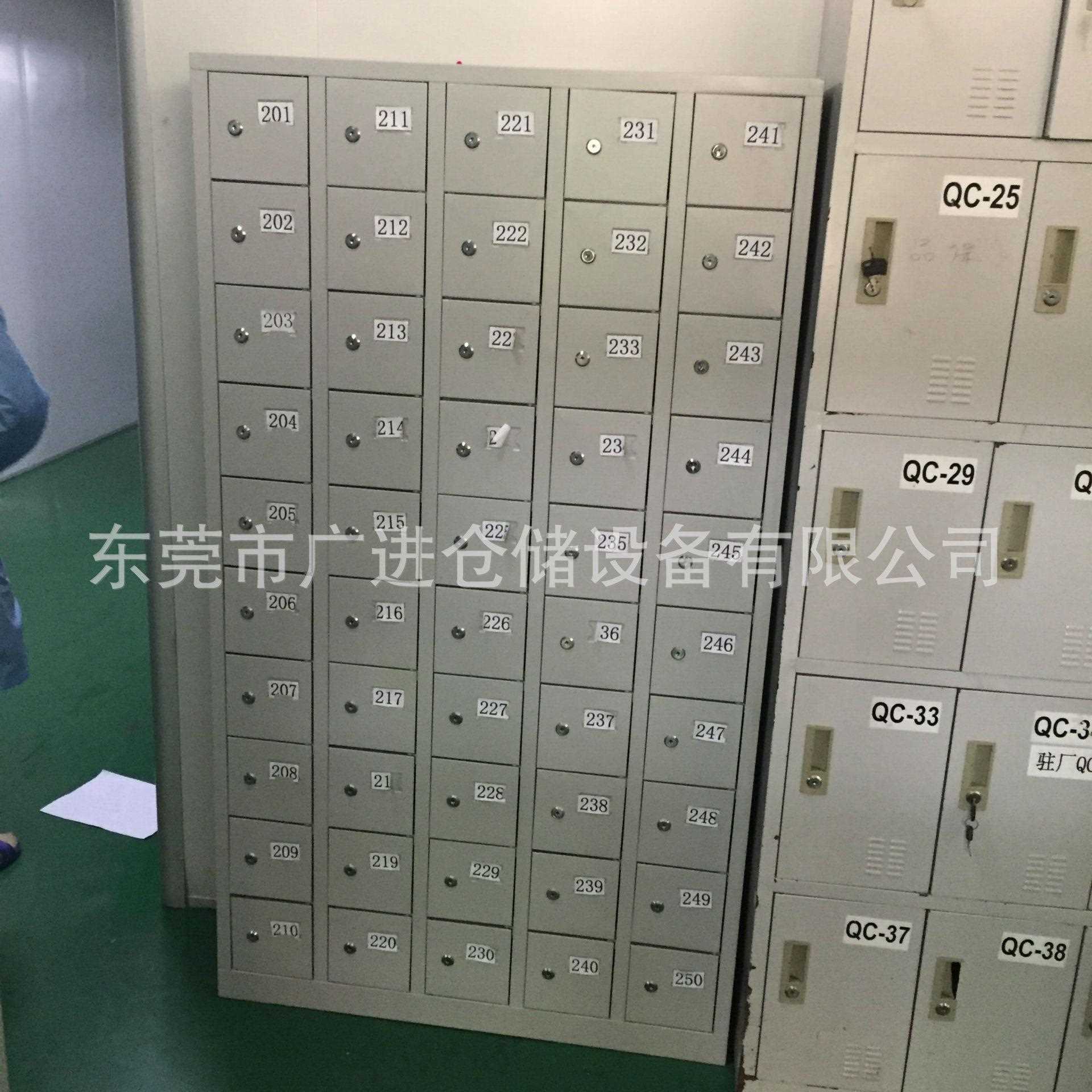 新款直销贵重物品存放柜 私人物品带锁寄存柜 多门员工私人物品保