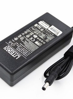 神舟战神K540D-i7D2 i5D2 A29D1笔记本电源适配器19V4.74A充电器