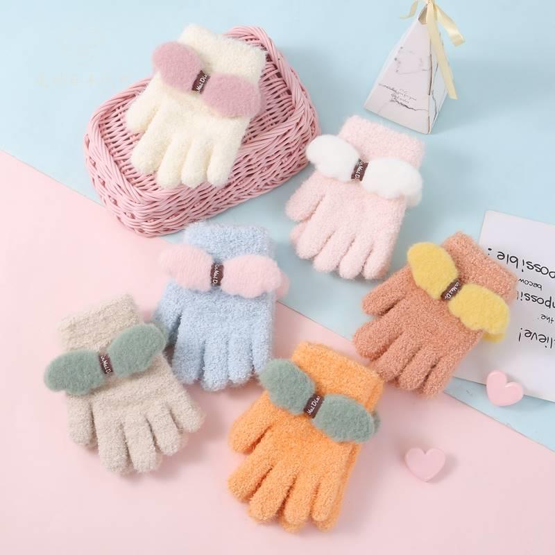 日本儿童手套女宝宝2岁3到5秋冬保暖防寒全包分指可爱婴幼儿爬行