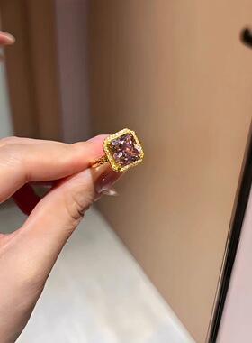 水贝黄金5D镶嵌莫桑粉钻方糖戒指999足金轻奢高级感送女友首选