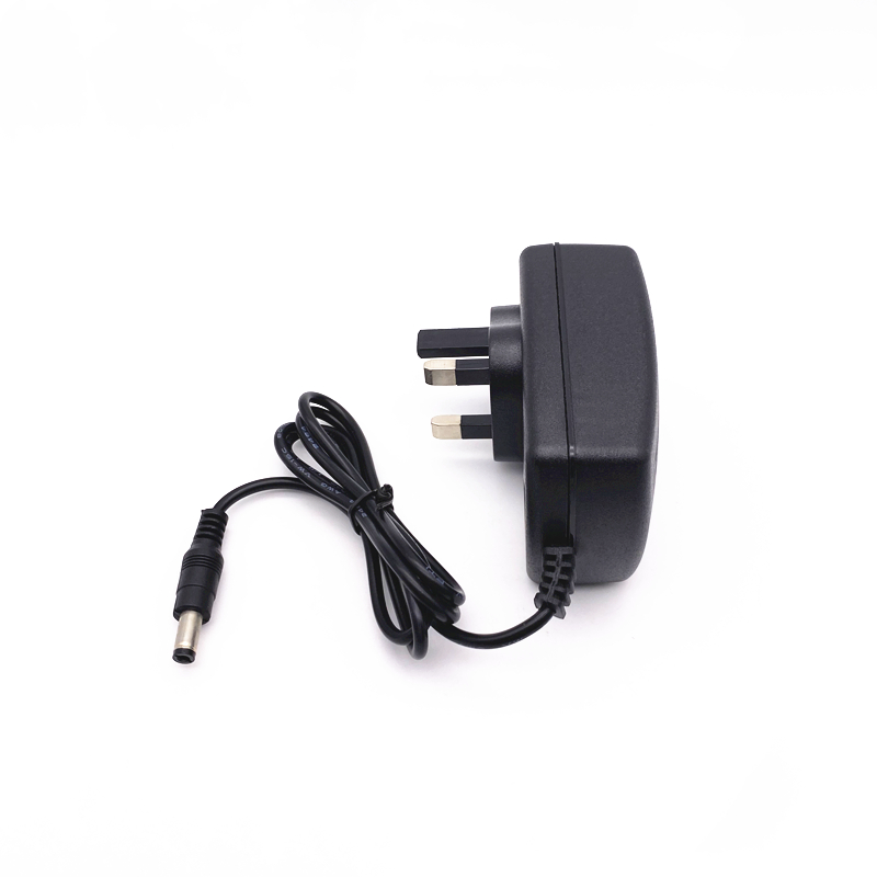 英规英标三脚港式5V1A5V2A6V1A7.5V1A9V1A12V2A24V1A2A电源适配器