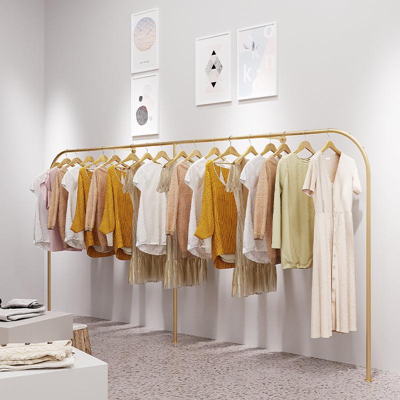 新款直销服装店展示架网红上墙立杆挂衣架女装店铺装修设计轻奢风