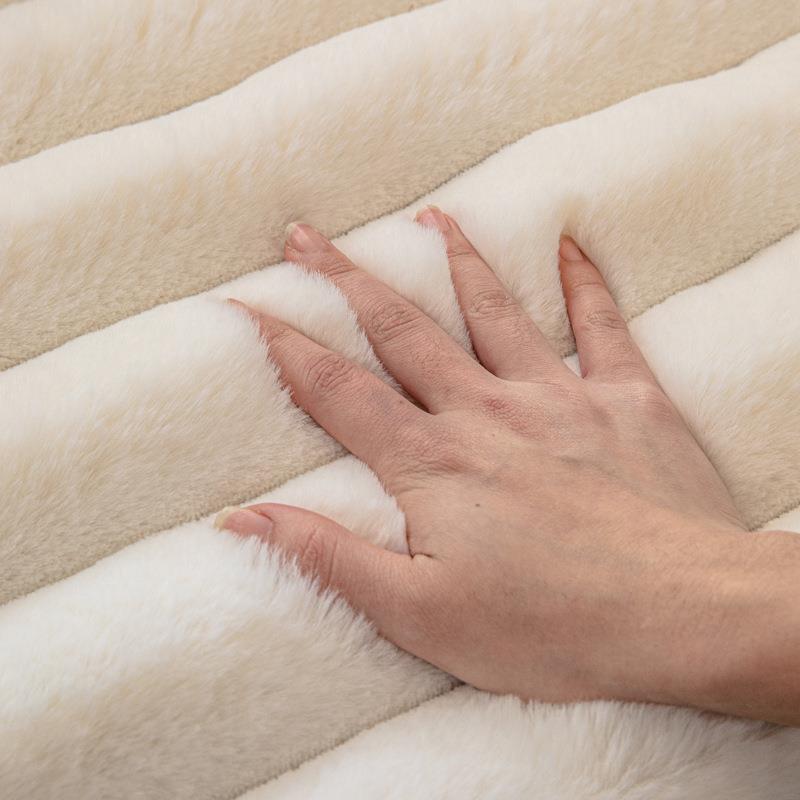 新款直销奶油风兔毛绒冬季沙发垫防滑实木皮沙发套罩简约轻奢高档