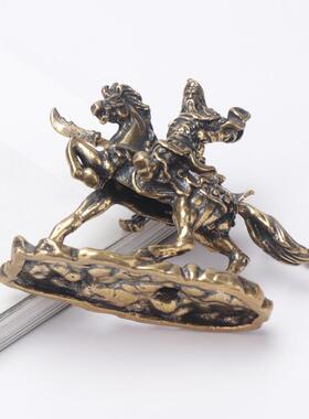 新款直销黄铜关公骑战马摆件仿古做旧办公室茶几古玩武神关羽小铜