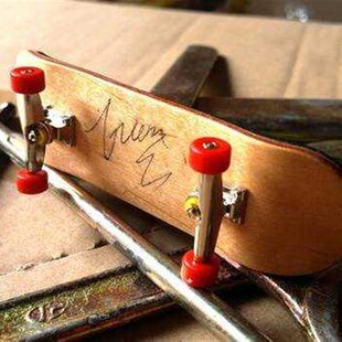 adult 极速Finger pressur props field skateboard Professional