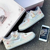 蛇年限定春池鱼黑金龙纹暴力美学案发现场紫白鸳鸯魔神海盐蓝板鞋