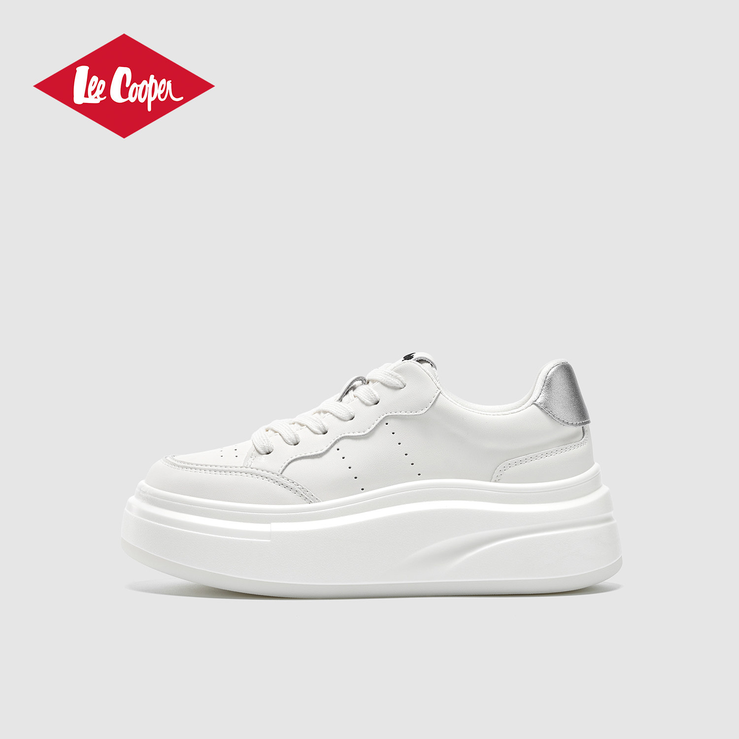 Lee Cooper透气厚底小白鞋女百搭冲孔增高运动鞋潮流轻便软底板鞋