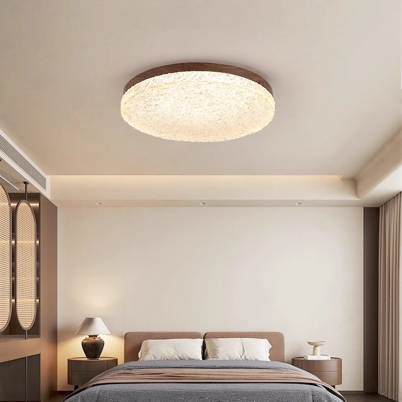 灯主人卧室吸顶灯护眼高级感大气树脂灯中古风客厅灯广东中山灯具