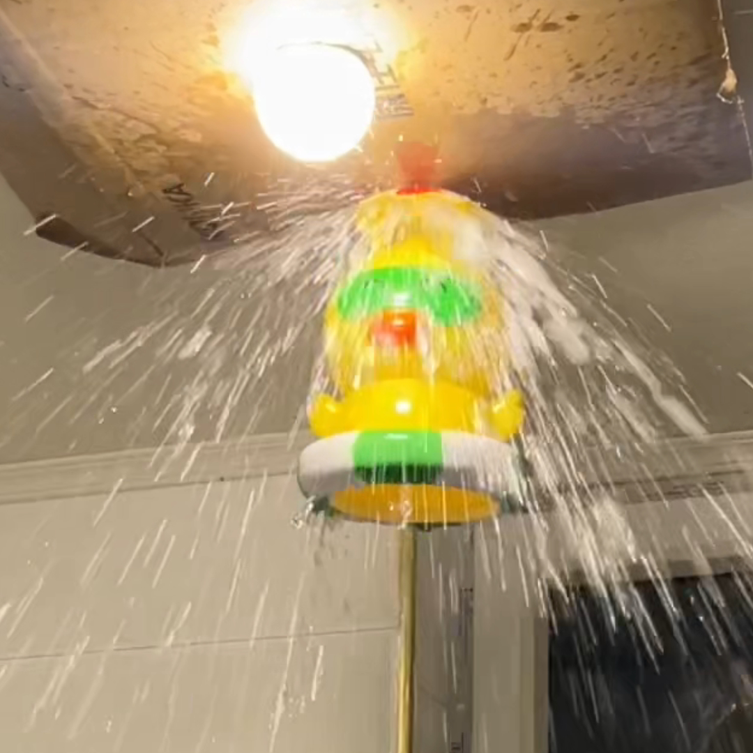 抖音同款飞天喷水火箭玩具浇水浇花洒水器网红水上小发射儿童户外