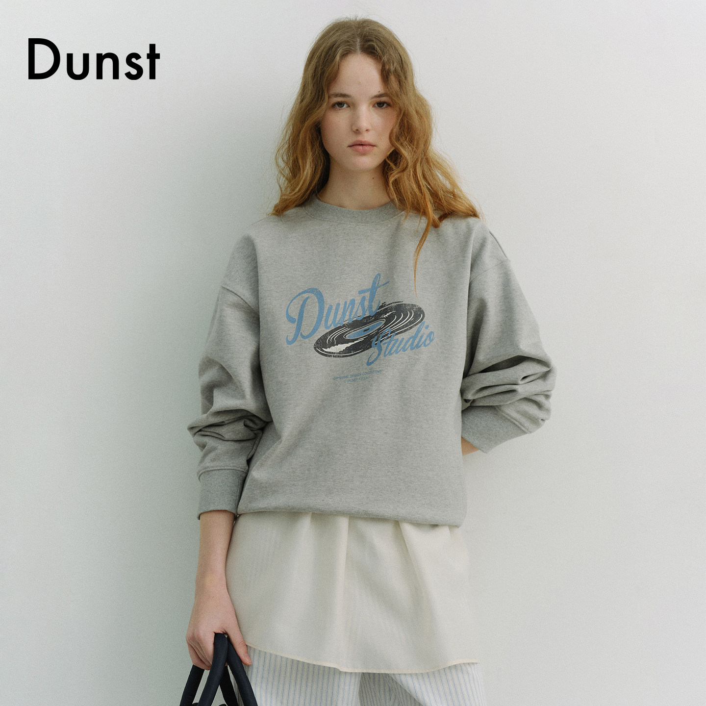 Dunst2026春季新品中性款复古独特黑胶唱片印花圆领卫衣UDTS6A115