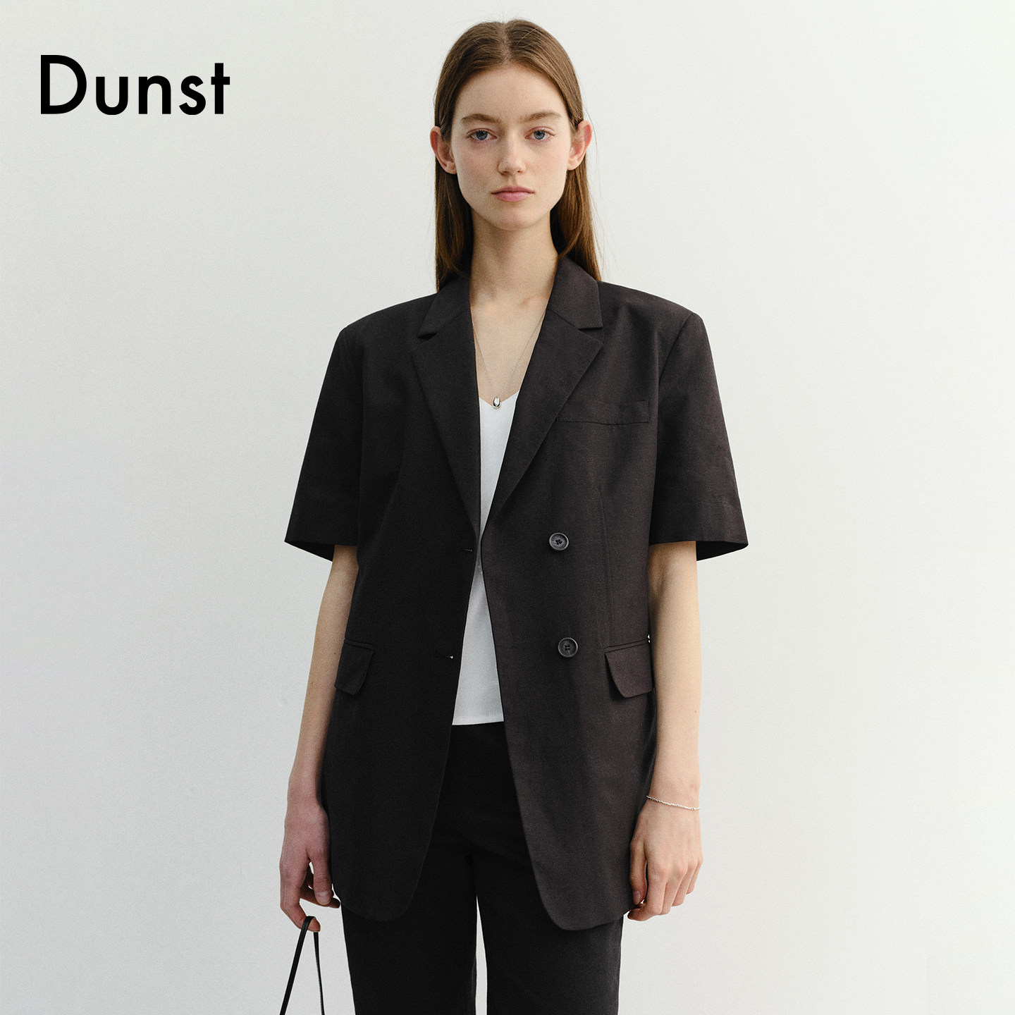 Dunst夏季款女士翻领中长款简约半袖双排扣亚麻夹克外套UDJA5B226
