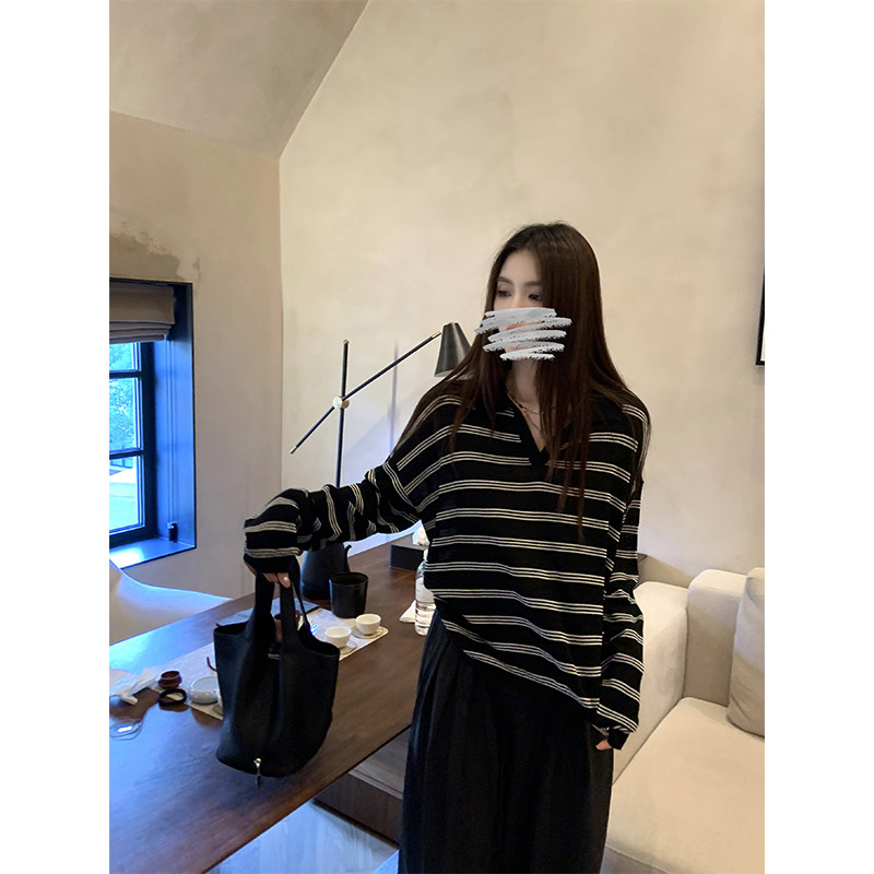 条纹翻领毛针织衫秋款宽松