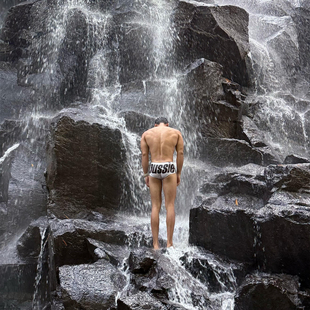 「黑皮诱惑」aussiebum时尚字母泳裤游泳短裤男士泳裤性感平角