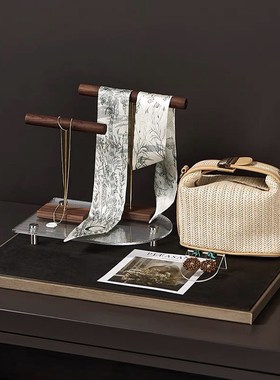 样板房衣帽间中式古典风软装复古编织包丝巾木质展示架桌面摆件