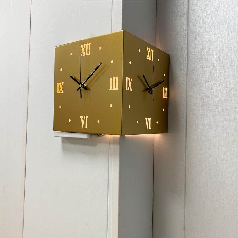 亚逊新款网红LNB阳角挂拐钟双马面角家转用客厅钟表现代简约创意