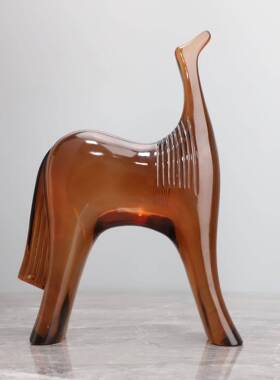 WIQ现代创意棕马树艺摆件样板间电术视柜玄关厅茶几家客居脂软装