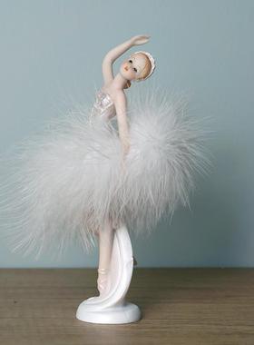 新款直销直销跳舞女孩芭蕾舞蹈艺术客厅玄关桌面装饰树脂摆件学生