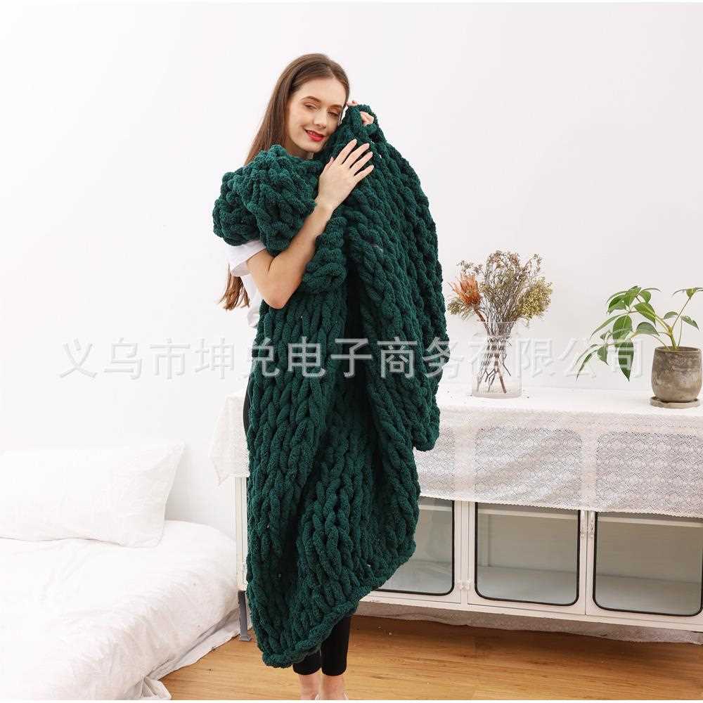 新款直销亚马逊 新款手工粗毛线编织毯子粗雪尼尔针织毯 毛线毯子