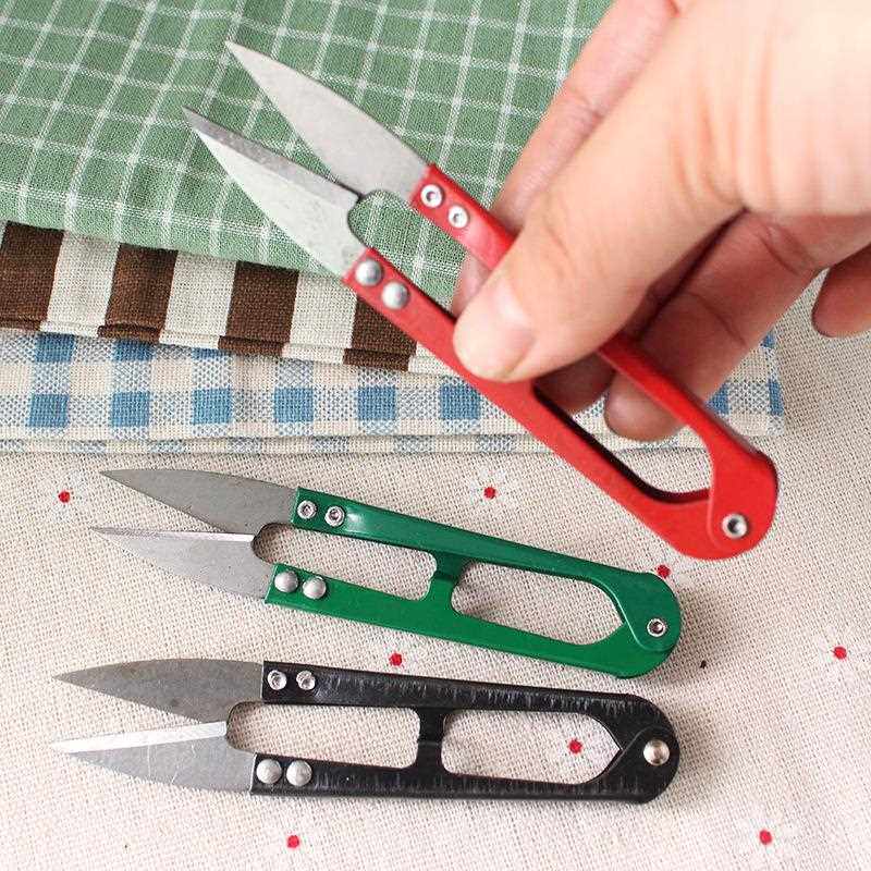 新款直销U型塑料弹簧纱剪十字绣线头剪鱼线剪缝纫剪袋装家用彩色