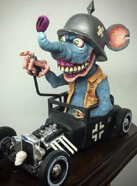 新款直销万圣节跨境大嘴怪开车树脂摆件多脚变异头室内桌面装饰设