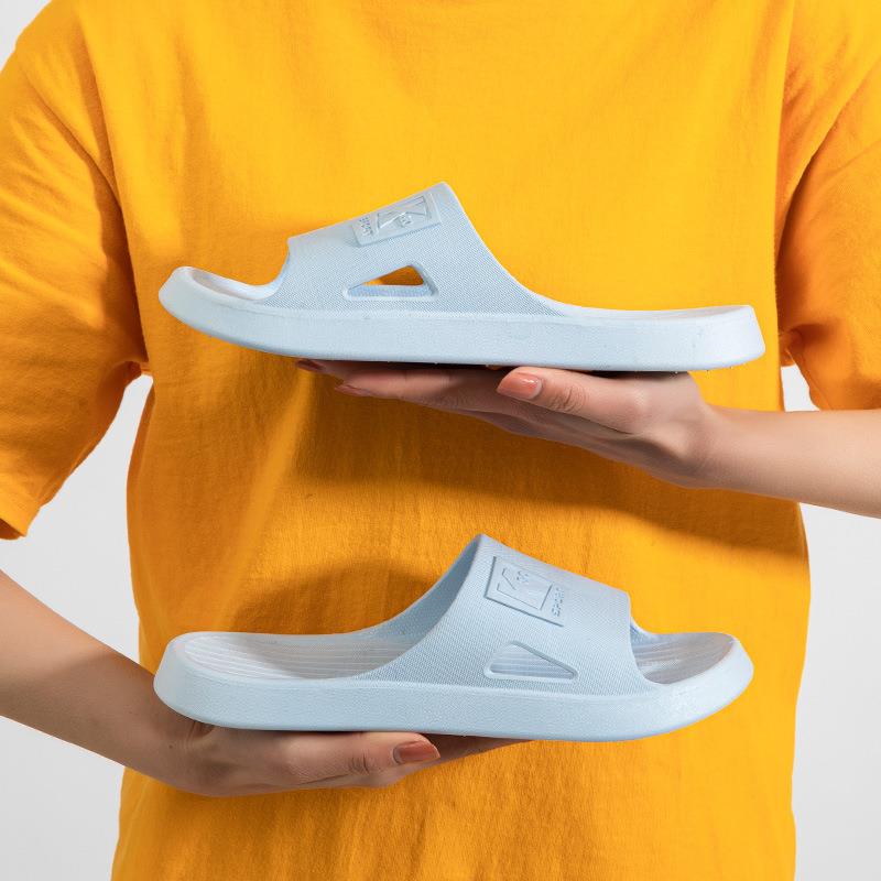 新款直销现货情侣家居拖鞋女夏四季漏水居家用浴室洗澡防滑耐磨凉