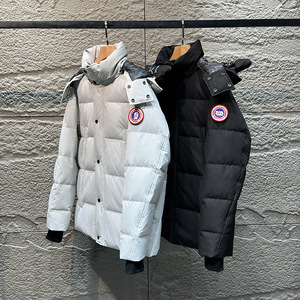 新款秋冬工装女冬季羽绒服情侣潮流外套户外登山鹅绒服情侣