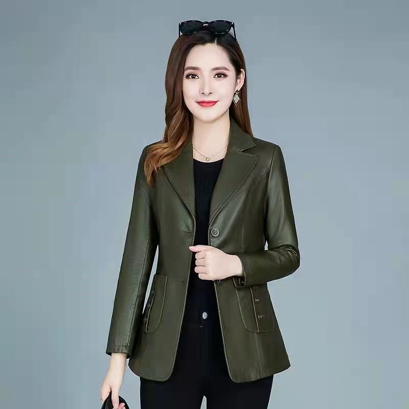 皮衣外套女短款2024春秋绿色大码修身皮夹克小个子中年妈妈皮西服
