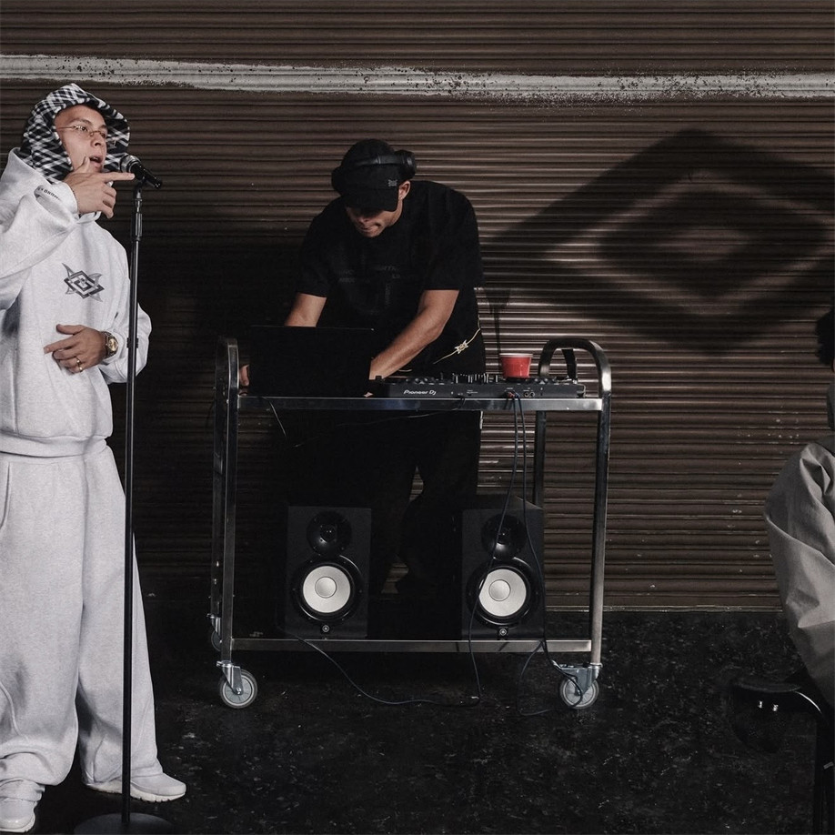 DoubleHoodie热身双层卫衣