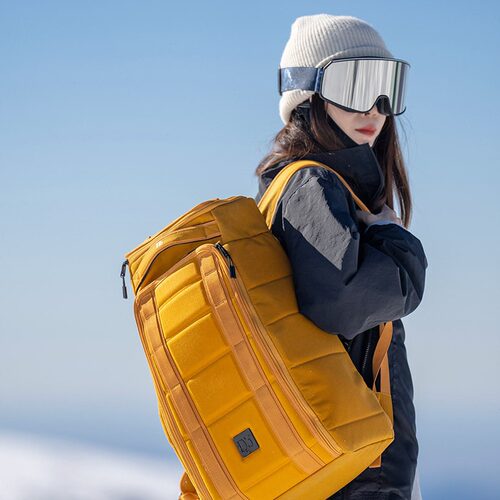 直销滑雪眼镜女成人柱面滑雪镜双层防雾防风护目镜可卡近视滑雪装