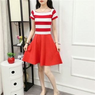 一字领短袖连衣裙2025夏装新款中长款修身显瘦条纹拼接女装裙子潮