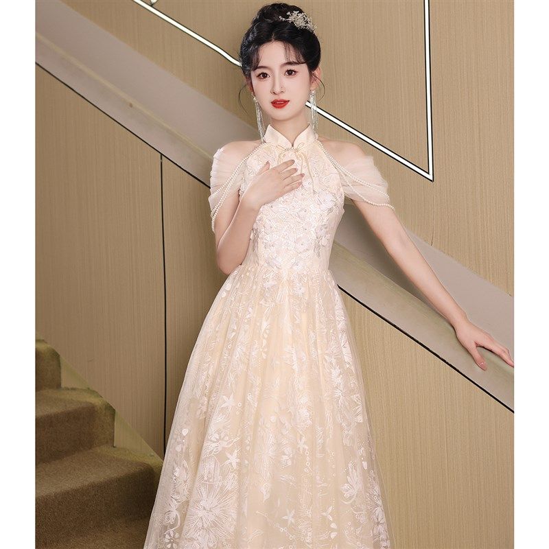 晚礼服女高级感生日宴会轻奢小众高端绝美新款中式旗袍年会挂脖裙