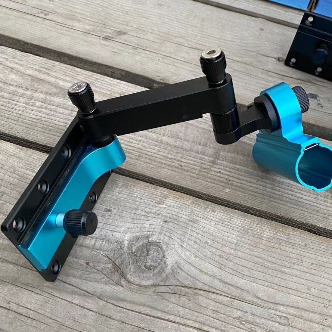 360度万向 大物折叠炮台架 钓箱配件 拐角前置 黑坑野钓支架,户外/登山/野营/旅行用品,支架,淘宝优惠券,粉丝福利购,淘宝优惠卷