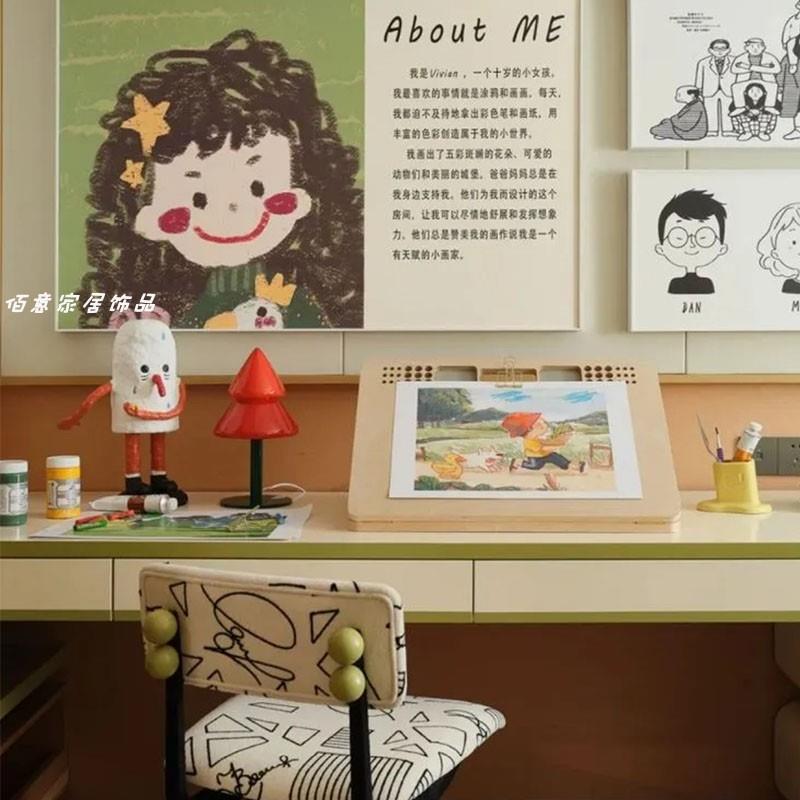 现代轻奢样板间儿童房绘画主题软装摆件女孩房书桌有趣装饰品组合