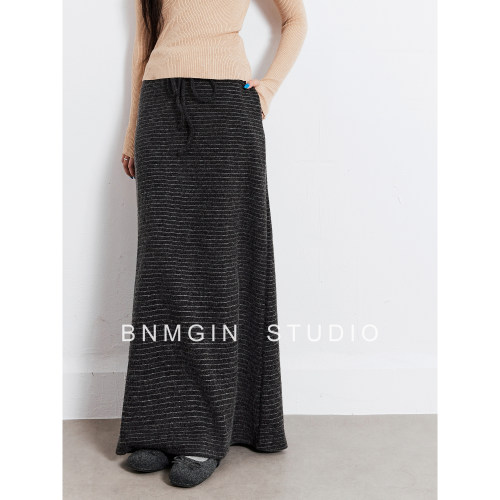 BNMGIN条纹毛呢裙半身垂坠感长裙