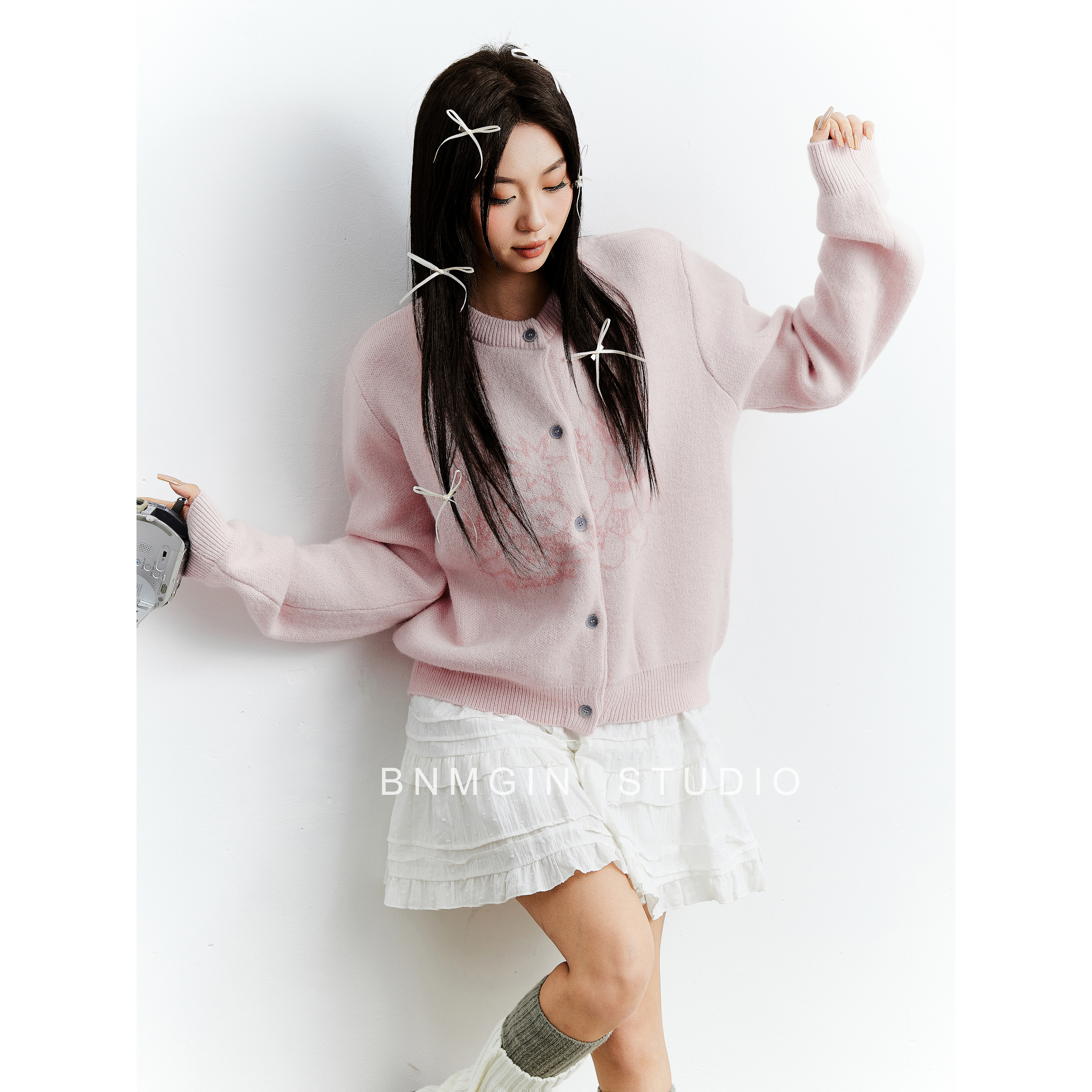 BNMGIN粉色毛衣女秋冬减龄穿搭