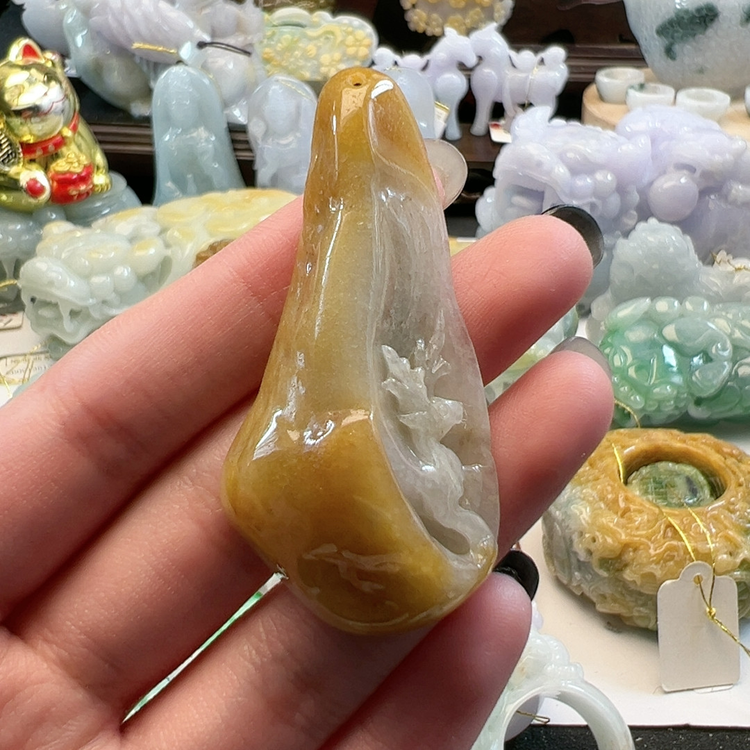 送证书 天然翡翠缅料A货黄皮小鹿吊坠