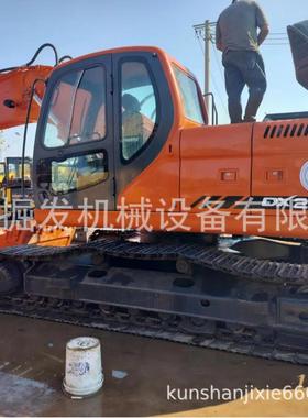 DOOSAN斗山DX225LC液压挖掘机