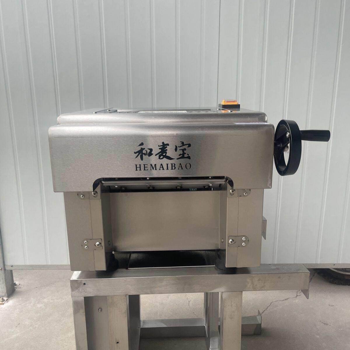 和麦宝130型不锈钢高速压面机自动商用揉面大型食堂多功能台式