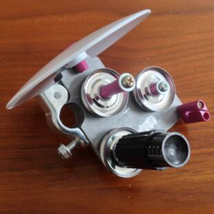 磁阻尼张紧器磁悬浮三柱张紧器