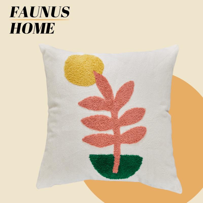 直销新款郁金香刺绣沙发抱枕奶油侘寂客厅装饰床头飘窗棉靠垫办公