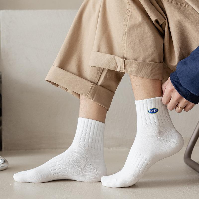 直销新款袜子男士春秋 字母刺绣ins潮流时尚透气吸汗街头运动低帮