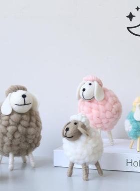 直销新款可爱羊ins毛毡羊绵羊摆件创意家居卧室儿童房北欧酒柜装